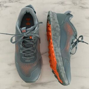 Under Armour Women’s Charged Trail 2 Running Shoes Green and Orange size 9.5